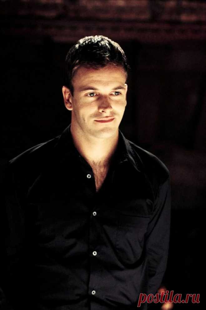 Джонни Ли Миллер, 15 ноября, 1972