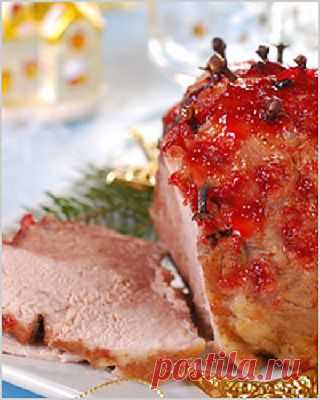 Новогодние блюда в мультиварке помогут вам без проблем и особых затрат времени решить вопрос горячих блюд. Причем вкус их будет, как у приготовленных в горшочке.