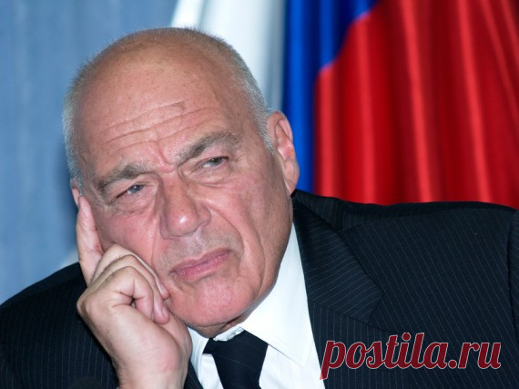 Владимир Познер о том, почему Запад ополчился на Россию Нам, по сути, было сказано: вы уже не великая держава. Так что сидите и помалкивайте.