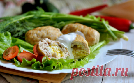 Мясные зразы с яйцом: подарят настоящее наслаждение вкусом
Зразы – блюдо, которое можно найти в белорусской, польской и литовской кухне, а также в украинской и русской. Оно чем-то похоже на котлеты, поскольку основу составляет мясо, однако и форма, и состав другие. Готовить зразы в духовке полезнее, чем на сковороде, поскольку это не увеличивает их жирность, делает хорошим блюдом даже для тех, кто придерживается […]
Читай дальше на сайте. Жми подробнее ➡