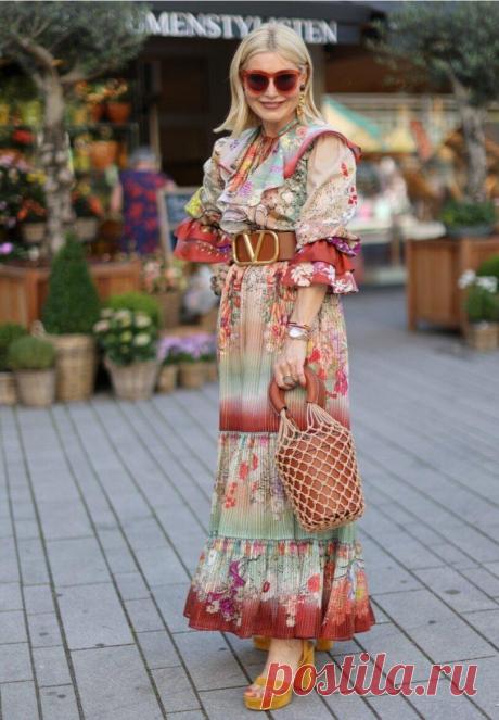 12 образов, которые делают лето ярким, а женщину 50+ стильной
Молодым хорошо: молодость украшает лучше любых нарядов. А с годами приходится тщательно продумывать свои образы, чтобы выглядеть безупречно. Вот тут-то и могут помочь примеры элегантных …
Читай дальше на сайте. Жми подробнее ➡