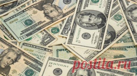 В ГД советуют не формировать накопления в долларах на фоне проблем с их обменом. Глава комитета Госдумы по промышленности и торговле Владимир Гутенёв, комментируя информацию о том, что многие туристы сталкиваются с проблемами с обменом старых долларов за рубежом, посоветовал россиянам в беседе с RT не формировать значительных накоплений в американских долларах. Читать далее