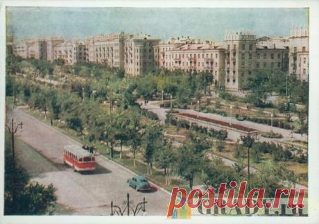 Магнитогорск, Россия - Центральный бульвар на проспекте Металлургов - 1959-й год - г3078 | GRADY.ru