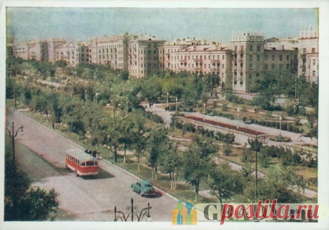Магнитогорск, Россия - Центральный бульвар на проспекте Металлургов - 1959-й год - г3078 | GRADY.ru