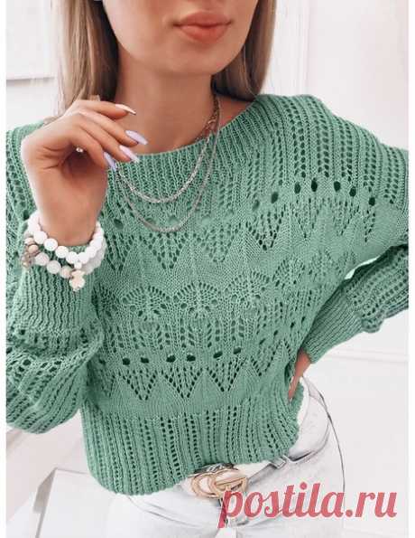 Запись на стене Джемпер с ажурными геометрическими узорамиПроисхождение джемпера неизвестно, ссылка ведет в польский онлайн-магазин, но в наличии его уже нет.Схема составлена для лицевых и изнаночных рядов (для кругового вязания). Раппорт по ширине - 14 петель (плюс одна петля для симметрии)Зеленым цветом обозначен блок ажурных узоров, которые находятся в середине переда и спинки. Остальная часть этих деталей (снизу и сверху), а также рукава вяжутся...