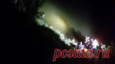 В Татарстане спасатели достали из реки автомобиль с двумя погибшими. В автомобиле, съехавшем в реку Меша в Татарстане, спасатели обнаружили тела мужчины и женщины. Об этом информирует МЧС России по региону. Читать далее