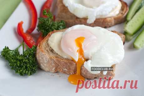 Тосты с яйцом-пашот и моцареллой — рецепт с пошаговыми фотографиями на Foodclub.ru