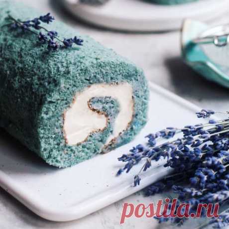 Лавандовый бисквит с синим чаем - пошаговый рецепт с фото