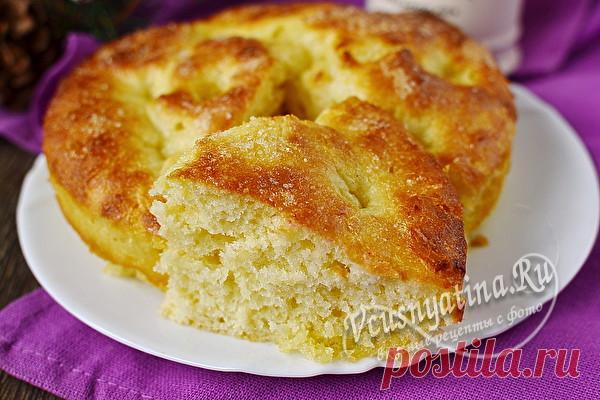 Сладкий пирог к чаю, легкий как пух быстрый рецепт Этот сладкий пирог к чаю получается нежным и легким как пух. Простой и быстрый рецепт содержит доступные составляющие, так что вы сможете часто радовать близких такой ароматной выпечкой.