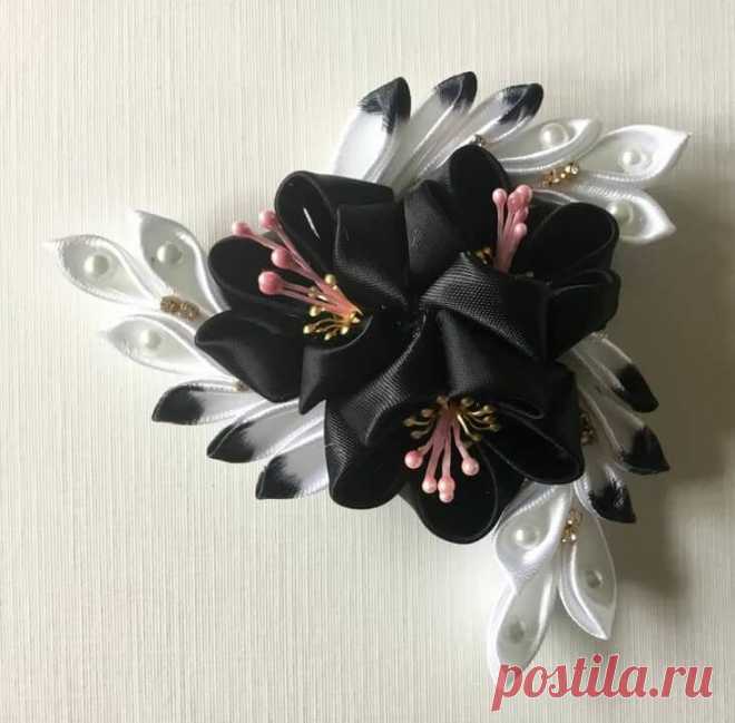 «broche Канзаши Pinterest Украшение лентами, Цветы и Заколки» — карточка пользователя Dima S. в Яндекс.Коллекциях