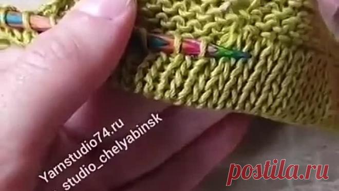 Бабушка вяжет