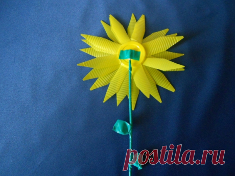 Цветы из пластиковых стаканчиков. Воспитателям детских садов, школьным учителям и педагогам - Маам.ру