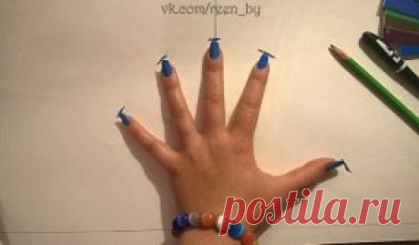 КАК ПОСТРОИТЬ РУКАВ НЕ ПОСЕЩАЯ КУРСЫ КРОЙКИ И ШИТЬЯ
Небольшой мастер-класс по быстрому построению оката рукава для тех у кого душа поет, а руки не кроят. Автор МК: Полина Ольховик. 
1. Берем лист бумаги, на котором проводим вертикальную линию - это будет середина рукава, она же будет и высотой рукава, и горизонтальную линию отвечающую за ширину рукава, которую можно вычислить как минимум измерив проймы ваших полочек и спиночек.
2. Берем в руки свою руку и выкладываем ее на пересечении линий т