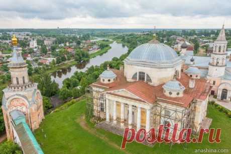 Новоторжский Борисоглебский монастырь и панорамы Торжка