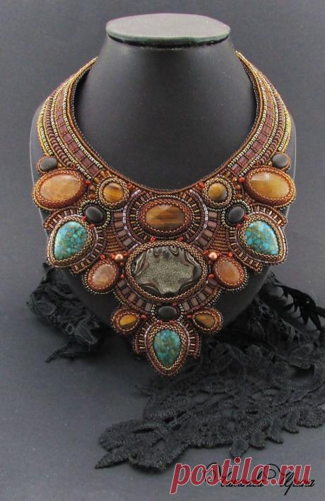 (1) c3c233442f28c7b7241a20a9b7df--ukrasheniya-kole-fortuna.jpg (972×1500) | Beaded