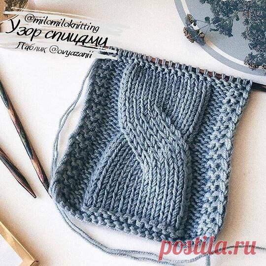 Два узора на основе перемещения (скрещивания) петель: 