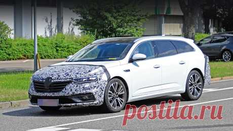 Универсал Renault Talisman приоткрыл свой новый облик Ревизии подверглись фары, противотуманки, бампер. Решётка радиатора, по идее, тоже. Но эта, заклеенная, на вид не слишком отличается от прошлой.Фотошпионы