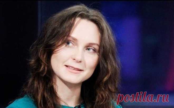Суд в Москве оштрафовал спецкора «Медузы» Елизавету Антонову. Черемушкинский суд оштрафовал специального корреспондента издания «Медуза» (признана в России иноагентом и нежелательной организацией) Елизавету Антонову на ₽14 тыс.