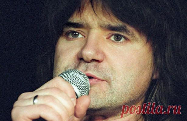 Появилось видео последней песни Евгения Осина    Опубликовано последнее видео с российским певцом Евгением Осиным, который умер в своей квартире в Москве, передает РЕН ТВ. На кадрах