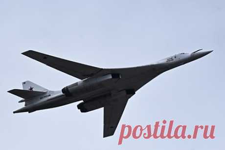 В США оценили возобновление производства Ту-160М. Стратегический ракетоносец Ту-160М новой постройки получил модернизированные двигатели и оборудование, но сохранил конструкцию времен холодной войны, пишет The National Interest. Самолет может стать временным бомбардировщиком до создания Перспективного авиационного комплекса дальней авиации (ПАК-ДА).