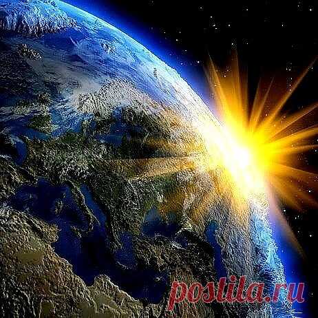 .............ВСЁ  МЕДЛЕННЕЙ  ВРАЩАЕТСЯ  ЗЕМЛЯ.....

                  ВСЁ  БОЛЬШЕ  У  НЕЁ  ВОСПОМИНАНИЙ......
            .......................................................................................

Г.Сидельников