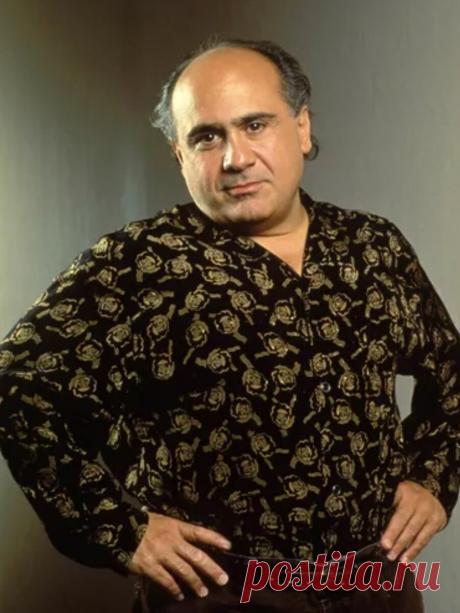 Дэнни ДеВито, 17 ноября, 1944