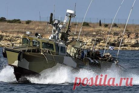 Власти Севастополя предупредили о проведении тренировки флота со стрельбой. В Севастополе флот будет проводить тренировки с практической стрельбой, заявил губернатор города Михаил Развожаев. Градоначальник пояснил, что флот будет проводить очередную тренировку расчетов противоподводно-диверсионного обеспечения на Северном и Южном молу с 19:00.