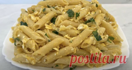 Макароны С Яйцом И Сыром Рецепт За (20) Минут Готовим просто и быстро вкуснейшие макароны с яйцом и сыром. Макароны по этому рецепту получаются очень вкусными и сытными.