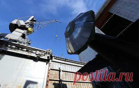 Атомную подлодку "Красноярск" спустят на воду в Северодвинске 30 июля. Торжественная церемония спуска на воду пройдет под руководством главкома ВМФ России адмирала Николая Евменова