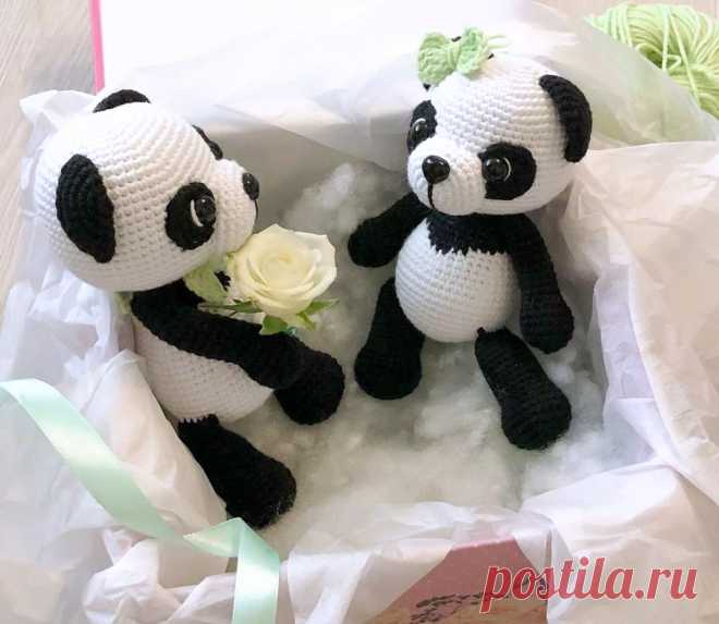 PDF Мини Пандочка крючком. FREE crochet pattern; Аmigurumi animal patterns. Амигуруми схемы и описания на русском. Вязаные игрушки и поделки своими руками #amimore - Панда, пандочка, медведь, медвежонок, мишка.
