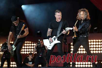 Россиянин потребовал от Metallica миллиард долларов. Гражданин России Иван Хохлов потребовал от американской рок-группы Metallica один миллиард долларов, сообщает РИА Новости, ссылаясь на картотеку арбитражных дел. Как утверждает Telegram-канал «Арбитр», россиянин называет себя автором текстов, музыки, логотипа и обложек альбомов группы.