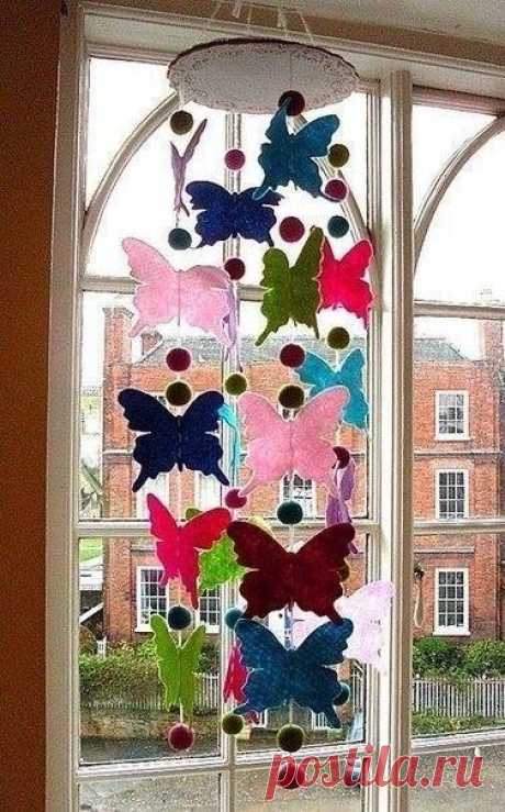 Украшаем комнату бабочками