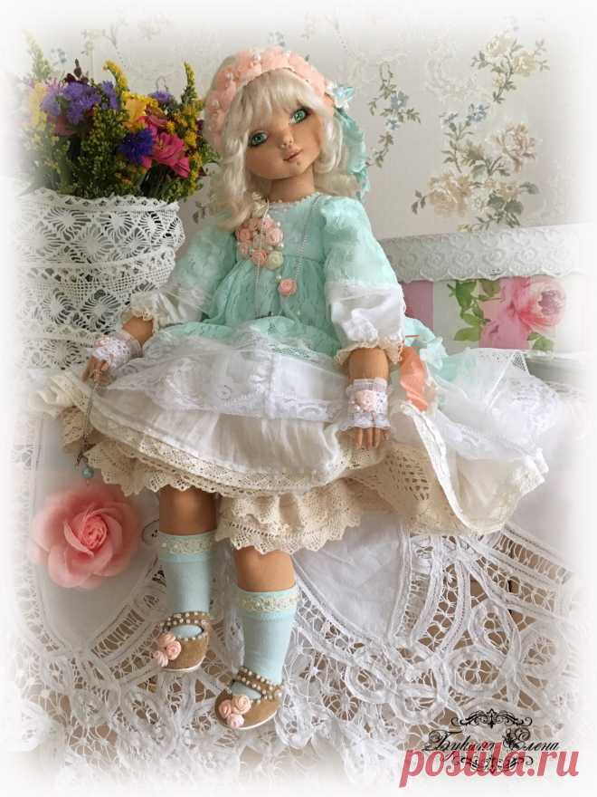 #текстильныекуклы#коллекционныекуклы#авторскиекуклы#artdoll#dollartist#doll#dollmaker#fabricdoll#textiledoll#embroidery#embroidereddoll#interiordoll#clothedoll#handmade#handmadedoll#интерьернаякукла#хендмейд#рукоделие#handmadedoll#кукларучнойработы#коллекционнаякукла#интерьернаякукла#ярмаркамастеров#будуарнаякукла#куклаболтушка#кукольнаяодежда#ручнаяработа#купитькуклу#кукольнаяобувь