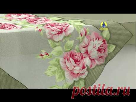 Vida com Arte | Caminho de mesa com flores por Márcis Cairea - 10 de Dezembro de 2015