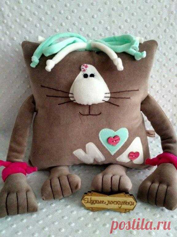 Забавные котоподушки от Людмилы