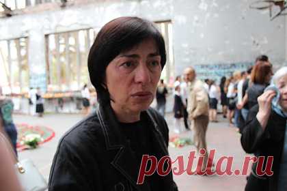 «Матери Беслана» отреагировали на идею пересмотра приговора выжившему террористу. Сопредседатель комитета «Матери Беслана» Рита Сидакова отреагировала на прошение выжившего террориста во время захвата школы №1 в Беслане, Нурпаши Кулаева, который подал ходатайство о пересмотре своего приговора. По словам Сидаковой, если власти исполнят просьбу преступника, его будет ждать самосуд.