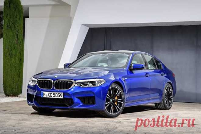 BMW M5 (F90) 2018 – шестое поколение БМВ М5 Новый BMW M5 (F90) 2018-2019 года представлен официально 21 августа 2017 года, почти за месяц до мировой премьеры в рамках Франкфуртского автосалона. В нашем обзоре БМВ М5 2018 года – фото, цена и ком...