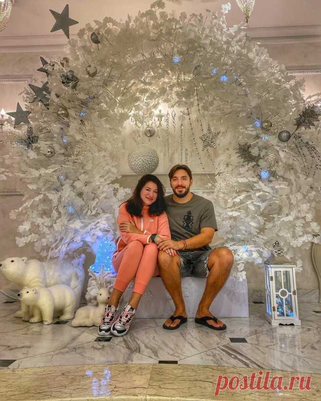 Загрузка о любви к себе. Девочки, я в раю!
Всем доброго утра, девочки!!! ⬇️И хочу начать этот пост с загрузки о любви к себе, через которую проявляется здоровье нашего тела, так что активируем лайком и представляем себя в потоке голубовато серебристого света. ?У вас сейчас это особенно ярко должно проявиться. ♥️Я ПРОВОЖУ БОЖЕСТВЕННЫЙ СВЕТ ЧЕРЕЗ СВОЕ ТЕЛО, ОЗДОРАВЛИВАЯ И ВОССТАНАВЛИВАЯ КАЖДУЮ КЛЕТОЧКУ ТЕЛА И […]
Читай дальше на сайте. Жми подробнее ➡