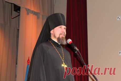 Благочинный  церквей  Волоколамского  района  Отец  Серафим.