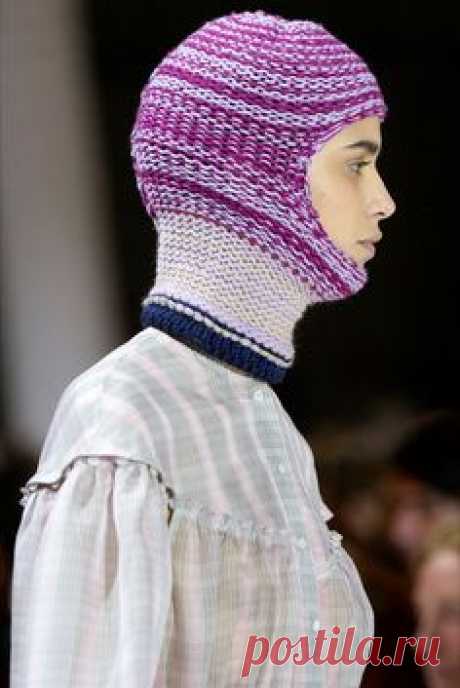 New York Fashion Week is in full swing. See our guide to the best accessories we have spotted so far at the Fall Winter 2018 2019 shows (