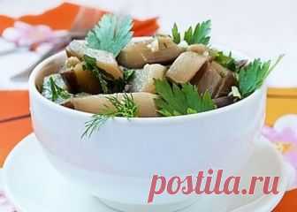 Салат из баклажанов с чесноком - рецепт с пошаговыми фото / Меню недели