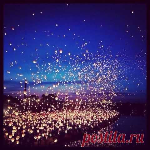 Сны нужны для того, чтобы хоть немножко побыть с тем, кого нет рядом.....