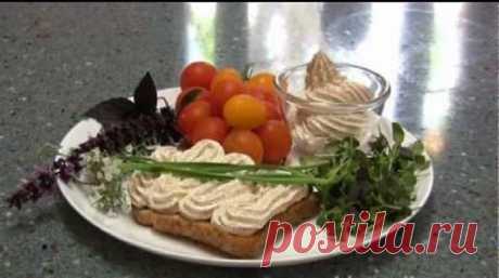 Вкусное селёдочное масло с икрой 

Самое вкусное селёдочное масло с икрой у меня получается только по бабушкиному рецепту. Сколько я только не перепробовала рецептов селедочного масла, но этот — самый вкусный. Моя бабушка знала, чем …