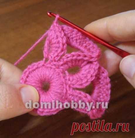 Красивый цветок крючком