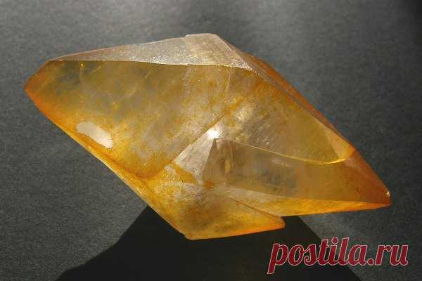 Камень кальцит: свойства и применение, виды и цвета, формула, описание, значение и магия, происхождение, кому подходит по знаку зодиака, цены