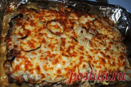 👌 Простой рецепт мяса по-французски, рецепты с фото Все и так знают, что мясо по-французски — это безумно вкусно. Сегодня мы расскажем, как приготовить его максимально хорошо, чтобы гости, попробовав его за праздничным столом, прост...