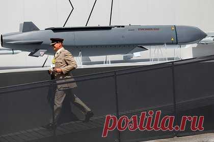 Патрушев раскритиковал поставки Киеву ракет Storm Shadow. Поставки Киеву крылатых ракет большой дальности Storm Shadow со стороны западных партнеров являются нарушением международных норм, считает секретарь Совета безопасности РФ Николай Патрушев. Об этом он заявил на совещании в Сыктывкаре. По его мнению, поставки вооружения помогают затянуть конфликт.