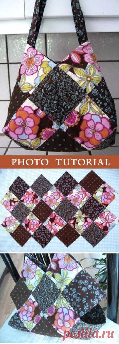 (3) This patchwork bag is made using charm squares and has a great shape due to the way that fabric squares are sewn together. https://www.handmadiya.co…