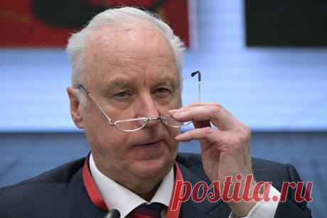 Глава СК поручил возбудить дело по факту осквернения памятника в Ереване. Председатель Следственного комитета России (СКР) Александр Бастрыкин поручил возбудить дело по факту осквернения памятника детям блокадного Ленинграда в Ереване. Обстоятельства произошедшего будут установлены во взаимодействии с Министерством иностранных дел России. Ранее в интернете появилось видео произошедшего.