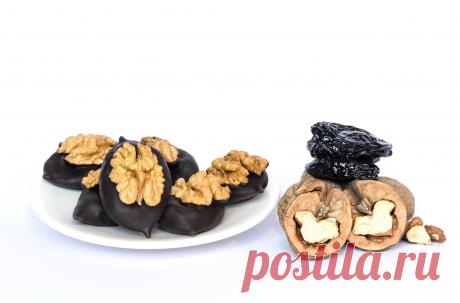 Домашние конфеты: как приготовить чернослив в шоколаде - Рецепты. Кулинарные рецепты блюд с фото - рецепты салатов, первые и вторые блюда, рецепты выпечки, десерты и закуски - IVONA - bigmir)net - IVONA bigmir)net